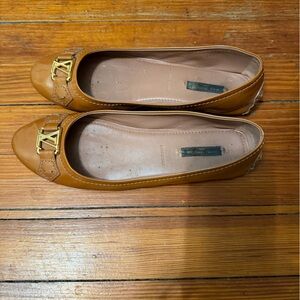 Authentic Louis Vuitton Oxford Ballerinas in Rose Patent Color  size 39